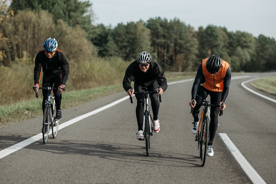 Read more about the article Complete Guide to Cycling Apparel